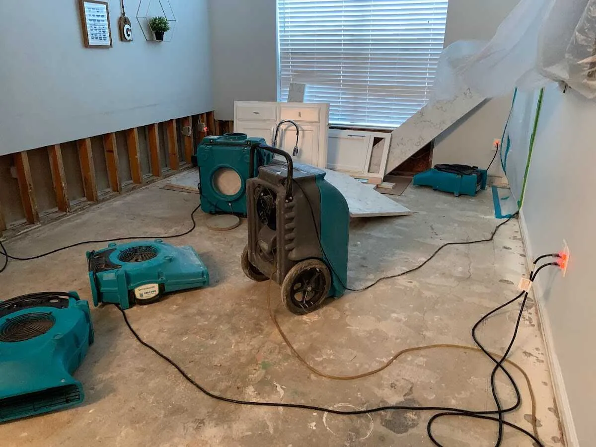Dehumidifier in flood-cut room for Water Damage Restoration in Casa de Oro-Mount Helix